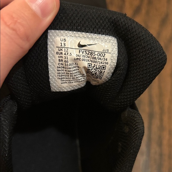 Men’s Nike Running Shoes – Black & White – Lightweight Comfort main image 6